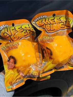Bundle of 2 Cheese Squishy. NEW